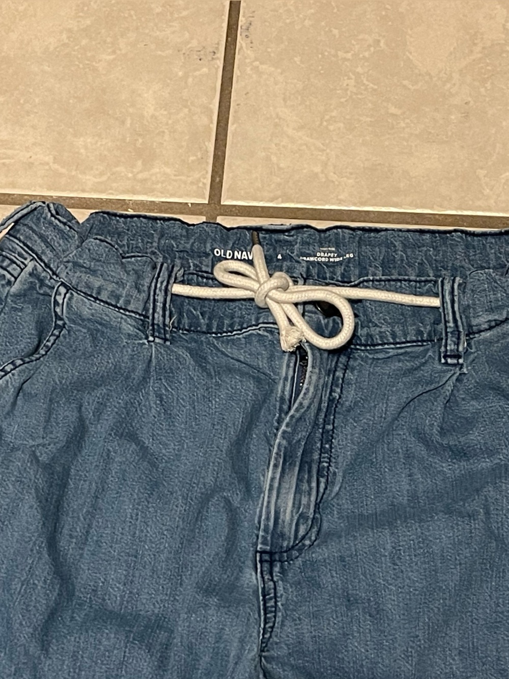 Old Navy Women’s Casual Relaxed‎ Fit Blue Drawcord Wide-Leg Jeans Size 4 - Picture 3 of 7